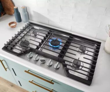 How to Choose the Right Size, Configuration, and Features for Your Narrow Gas Cooktop