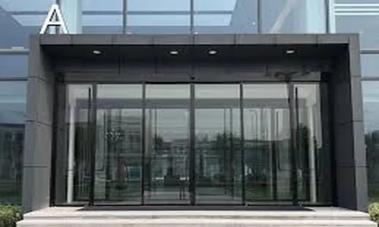 Single Glazed Door: What Businesses Should Know Before Installing